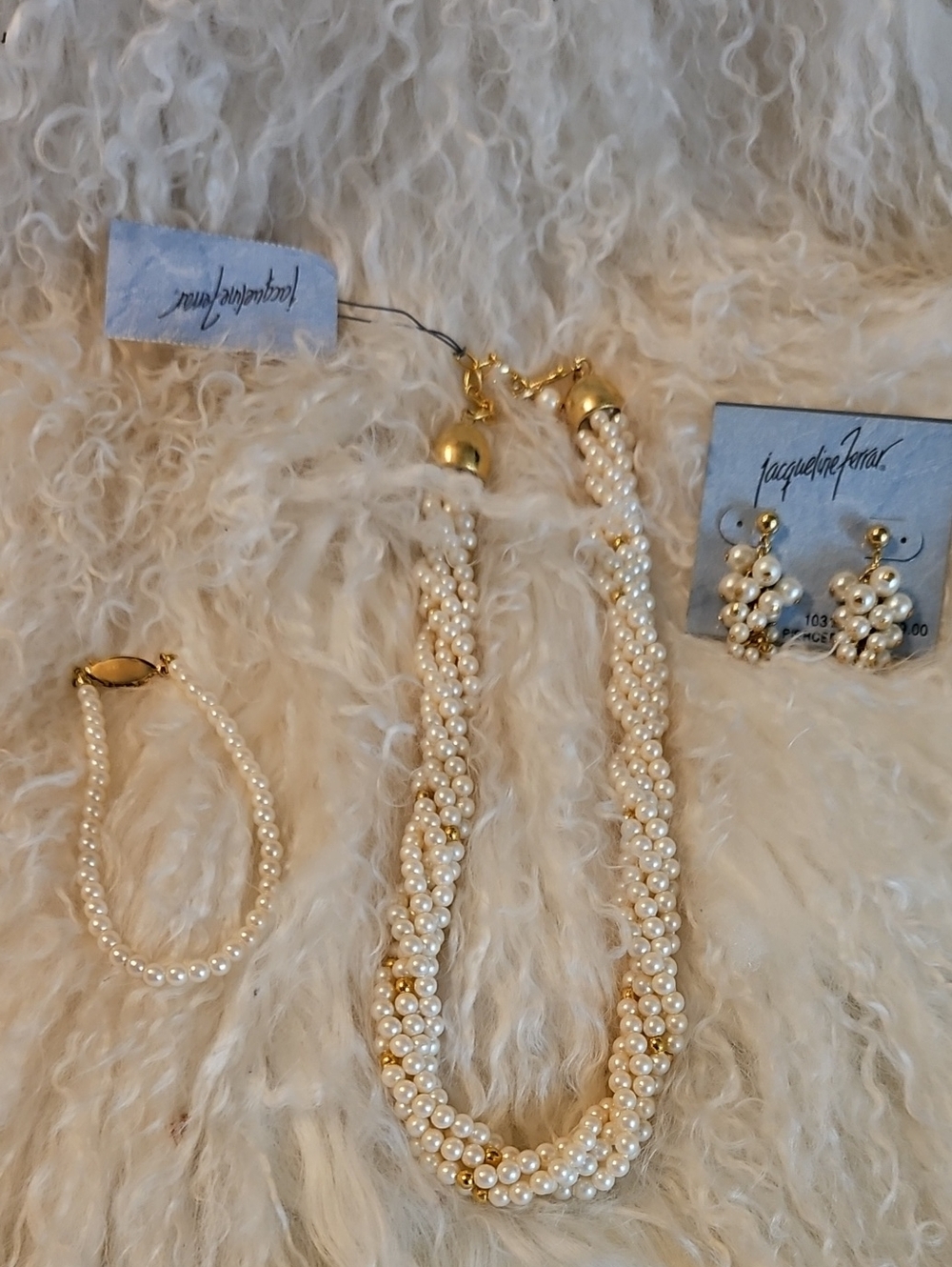 Jacqueline Ferrar Pearl Necklace & Earring & Bracelet Set - Cream NWT